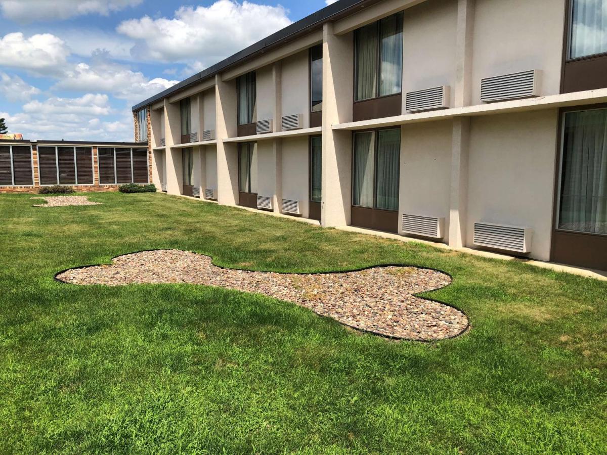 Best Western Tomah Hotel Экстерьер фото
