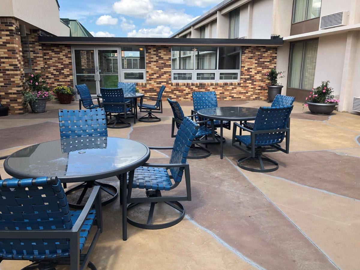 Best Western Tomah Hotel Экстерьер фото