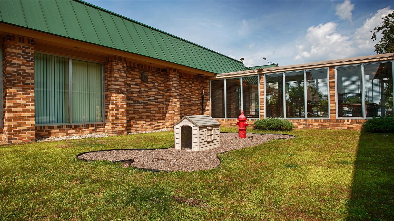 Best Western Tomah Hotel Экстерьер фото