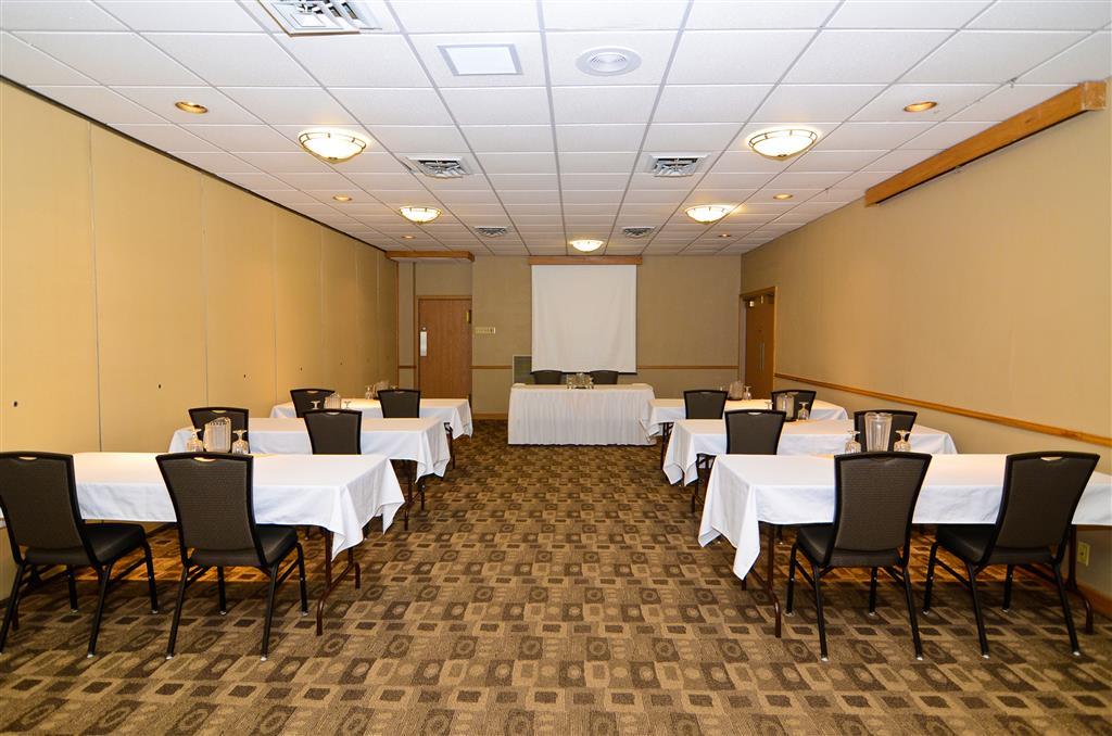 Best Western Tomah Hotel Удобства фото