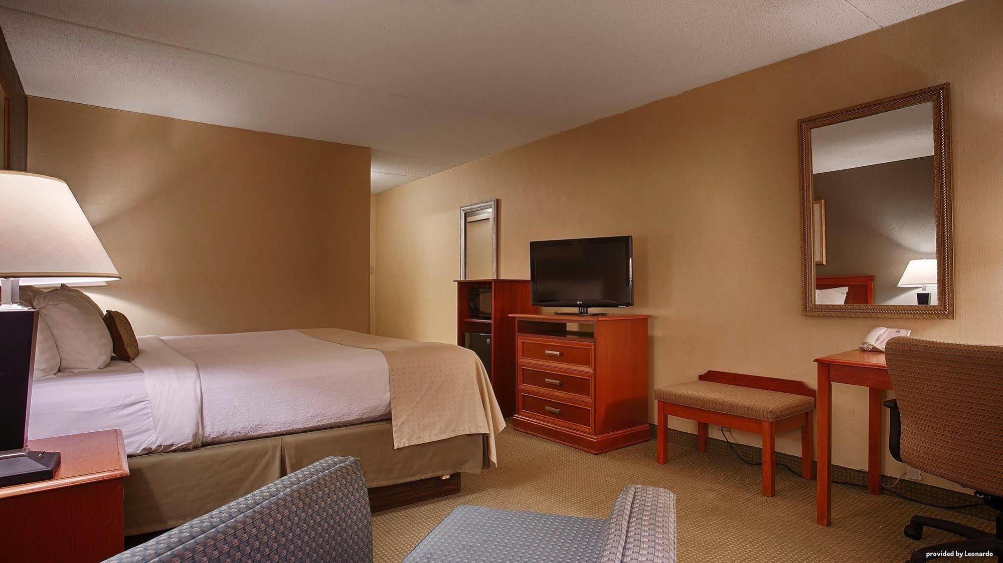 Best Western Tomah Hotel Экстерьер фото